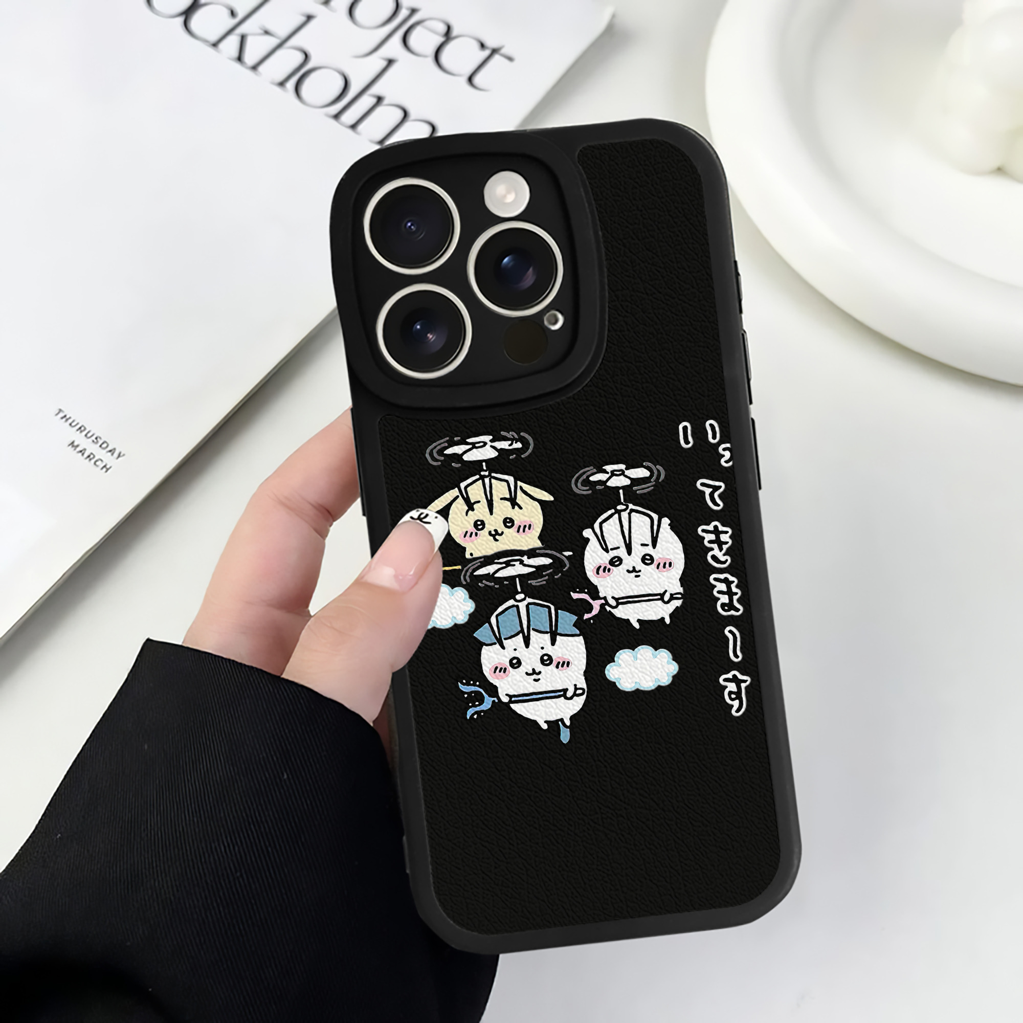 （画像用） ちいかわ ちいかわ Chii-kawa chiikawa 【iPhone 16シリーズ対応】シリコンスマホケース（レザー調） 材質：シリコン